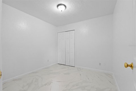 House in Tampa, Florida 4 bedrooms, 115.38 sq.m. № 1873560 - photo 26
