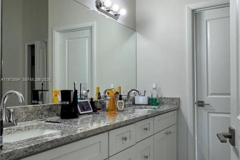 Купить виллу или дом в Лабель, Флорида 4 спальни, 133.69м2, № 2041329 - фото 17