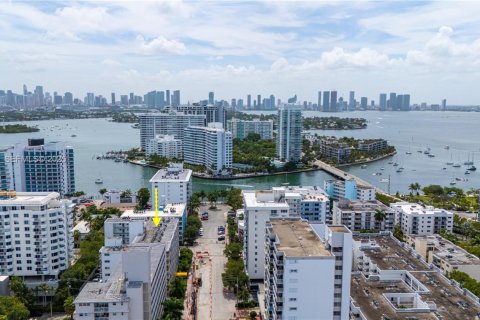 Copropriété à louer à Miami Beach, Floride: 1 chambre, 71.35 m2 № 1986085 - photo 24