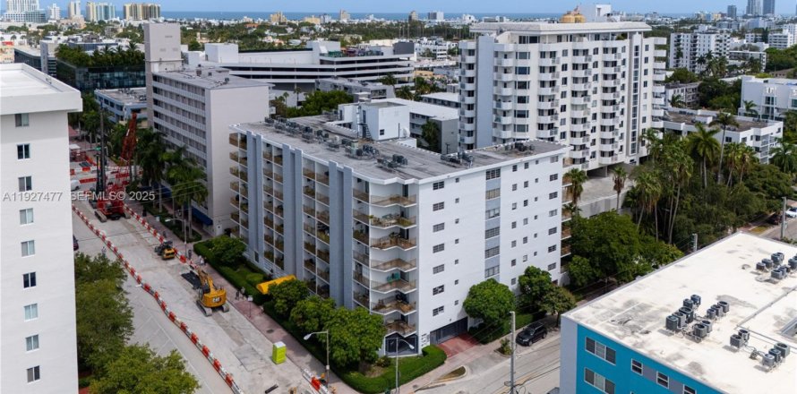 Condo à Miami Beach, Floride, 1 chambre  № 1986085