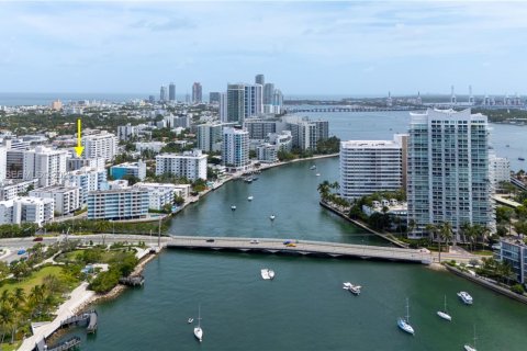 Copropriété à louer à Miami Beach, Floride: 1 chambre, 71.35 m2 № 1986085 - photo 2