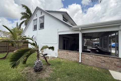 Villa ou maison à vendre à Palmetto Bay, Floride: 4 chambres, 159.05 m2 № 1738610 - photo 9