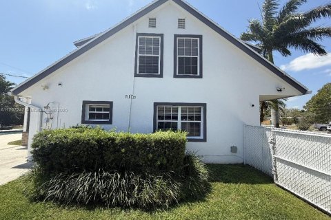 Villa ou maison à vendre à Palmetto Bay, Floride: 4 chambres, 159.05 m2 № 1738610 - photo 8