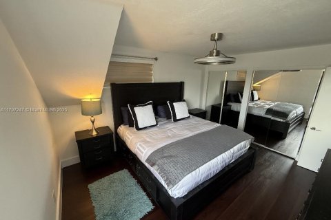 Villa ou maison à vendre à Palmetto Bay, Floride: 4 chambres, 159.05 m2 № 1738610 - photo 28