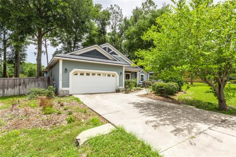 House in High Springs, Florida 3 bedrooms, 166.48 sq.m. № 1779042 - photo 4