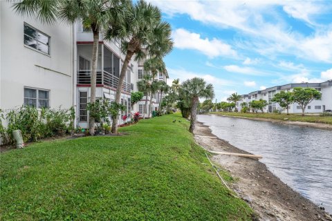 Copropriété à vendre à Lauderhill, Floride: 1 chambre, 86.21 m2 № 1855006 - photo 21