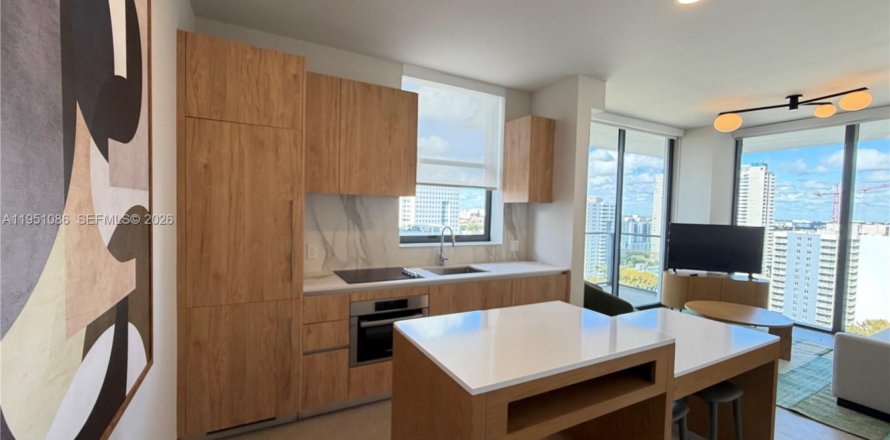 Кондоминиум с 2 спальнями в Майами, Флорида № 2007192