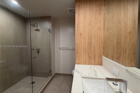 Снять в аренду кондоминиум в Майами, Флорида 2 спальни, № 2007192 - фото 9