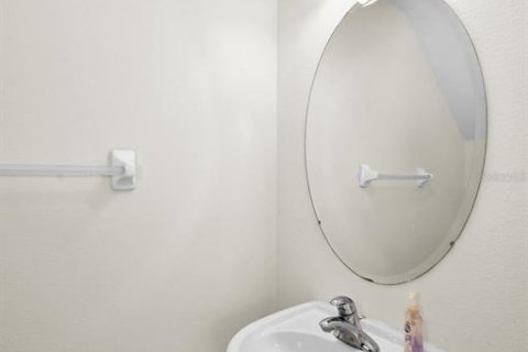 Touwnhouse à vendre à Brandon, Floride: 2 chambres, 153.94 m2 № 2200276 - photo 11