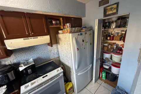 Copropriété à vendre à Miami, Floride: 2 chambres, 88.26 m2 № 2089054 - photo 21