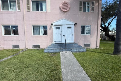 Copropriété à vendre à Miami, Floride: 2 chambres, 88.26 m2 № 2089054 - photo 3