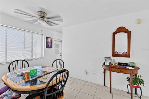 Villa ou maison à vendre à Port Charlotte, Floride: 3 chambres, 86.58 m2 № 2388182 - photo 9