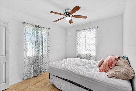 Villa ou maison à vendre à Port Charlotte, Floride: 3 chambres, 86.58 m2 № 2388182 - photo 15