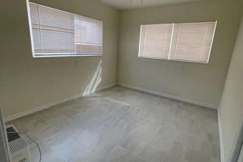 Villa ou maison à louer à Oldsmar, Floride: 3 chambres, 157.56 m2 № 2399512 - photo 10