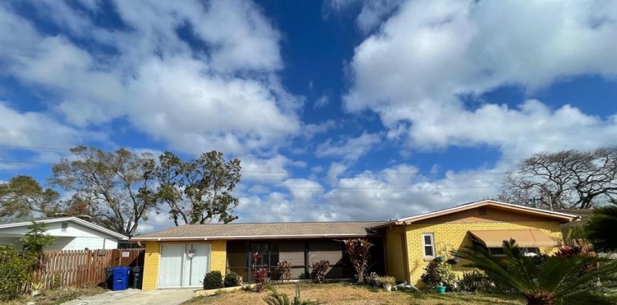 Villa ou maison à Oldsmar, Floride 3 chambres, 157.56 m2 № 2399512
