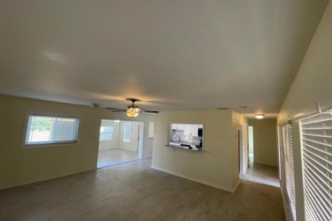 Villa ou maison à louer à Oldsmar, Floride: 3 chambres, 157.56 m2 № 2399512 - photo 3