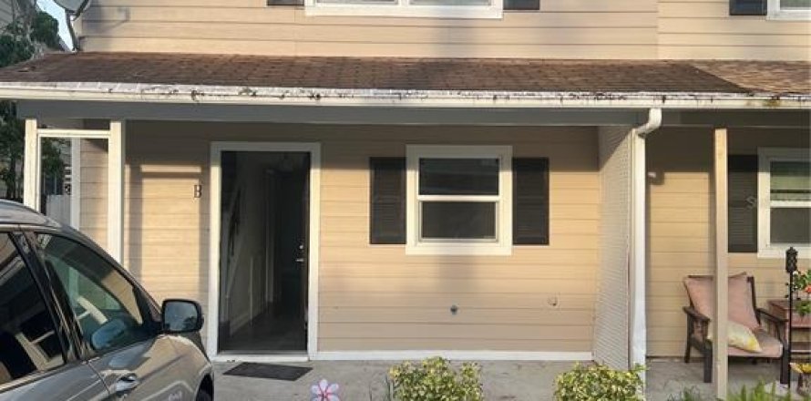 Townhouse in Oldsmar, Florida 2 bedrooms, 120.4 sq.m. № 2221501