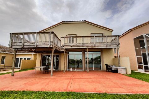 Casa en venta en Pembroke Pines, Florida, 4 dormitorios, 310.94 m2 № 1781686 - foto 8