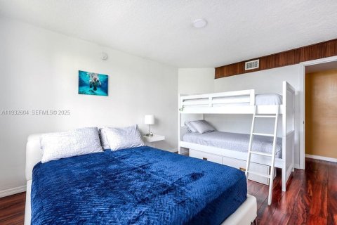 Снять в аренду кондоминиум в Авентура, Флорида 2 спальни, 102.19м2, № 1991500 - фото 13