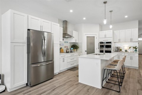 Villa ou maison à vendre à Saint Petersburg, Floride: 4 chambres, 200.11 m2 № 2110595 - photo 11