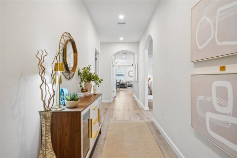 Villa ou maison à vendre à Saint Petersburg, Floride: 4 chambres, 200.11 m2 № 2110595 - photo 5