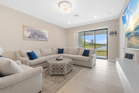 Villa ou maison à louer à Bradenton, Floride: 4 chambres, 272.3 m2 № 2413921 - photo 12