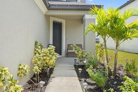 Villa ou maison à louer à Bradenton, Floride: 4 chambres, 272.3 m2 № 2413921 - photo 3