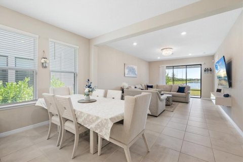 Villa ou maison à louer à Bradenton, Floride: 4 chambres, 272.3 m2 № 2413921 - photo 11