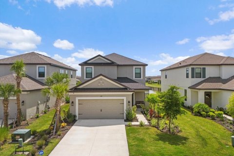 Villa ou maison à Bradenton, Floride 4 chambres, 272.3 m2 № 2413921