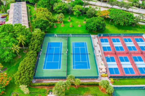 Condo in Coconut Creek, Florida, 2 bedrooms № 2263722 - photo 16