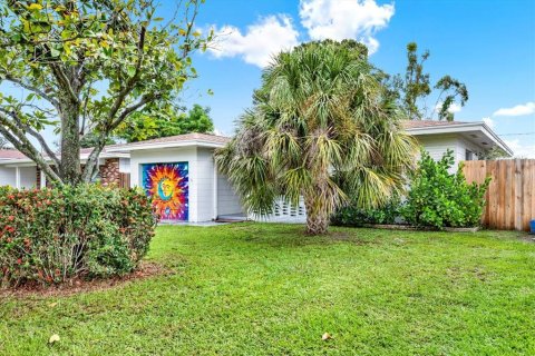 Casa en venta en Gulfport, Florida, 2 dormitorios, 97.92 m2 № 1835216 - foto 26