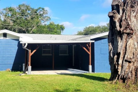 House in Winter Haven, Florida 4 bedrooms, 142.33 sq.m. № 1593163 - photo 17