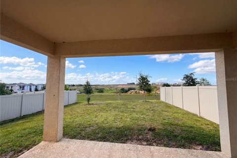 House in Clermont, Florida 4 bedrooms, 205.04 sq.m. № 2116137 - photo 22