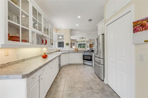 House in New Smyrna Beach, Florida 3 bedrooms, 282.52 sq.m. № 1632496 - photo 12