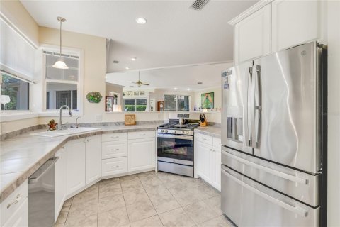 House in New Smyrna Beach, Florida 3 bedrooms, 282.52 sq.m. № 1632496 - photo 13