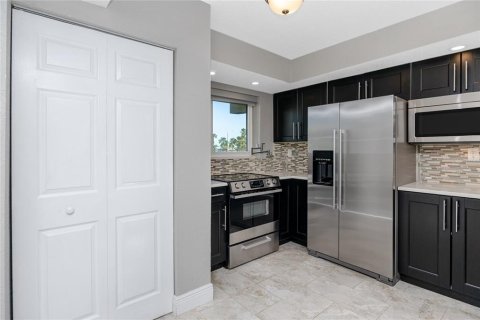 Condominio en alquiler en Tierra Verde, Florida, 2 dormitorios, 91.97 m2 № 1640204 - foto 8