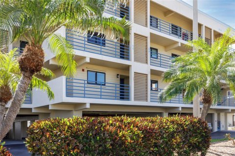 Condominio en alquiler en Tierra Verde, Florida, 2 dormitorios, 91.97 m2 № 1640204 - foto 5