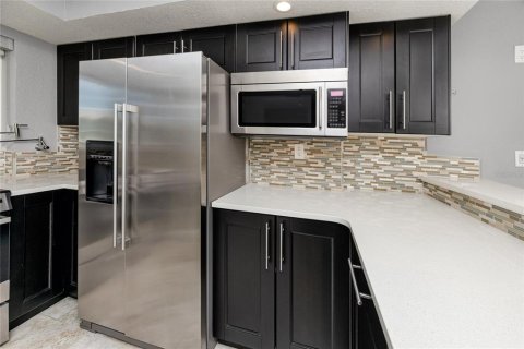 Condominio en alquiler en Tierra Verde, Florida, 2 dormitorios, 91.97 m2 № 1640204 - foto 11