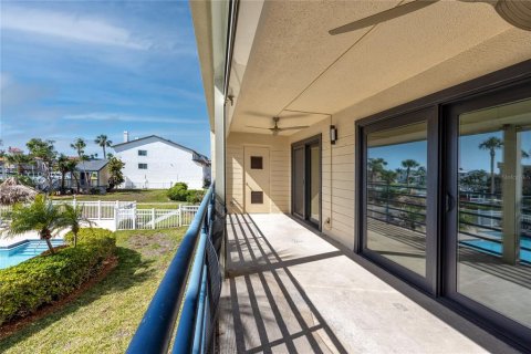 Condominio en alquiler en Tierra Verde, Florida, 2 dormitorios, 91.97 m2 № 1640204 - foto 17