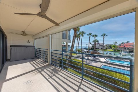 Condominio en alquiler en Tierra Verde, Florida, 2 dormitorios, 91.97 m2 № 1640204 - foto 16