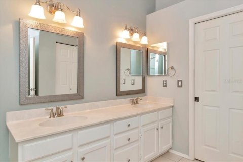 House in Bradenton, Florida 3 bedrooms, 189.61 sq.m. № 2209080 - photo 27