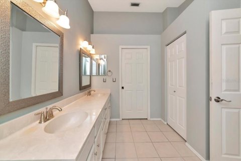House in Bradenton, Florida 3 bedrooms, 189.61 sq.m. № 2209080 - photo 26