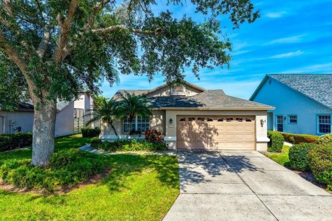House in Bradenton, Florida 3 bedrooms, 189.61 sq.m. № 2209080 - photo 2