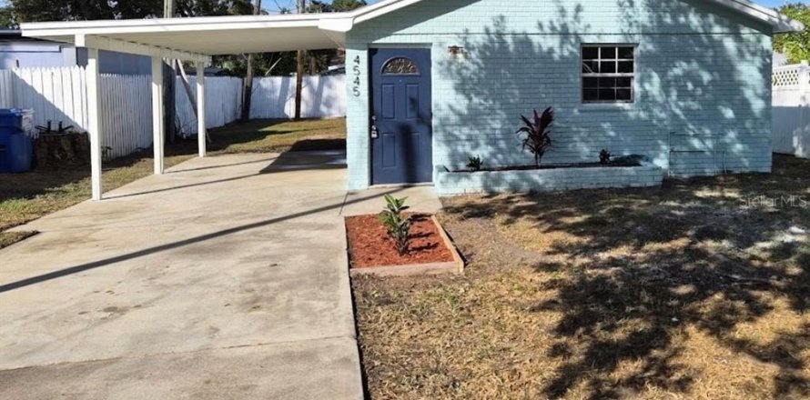 Casa en Saint Petersburg, Florida 2 dormitorios, 61.32 m2 № 2095075