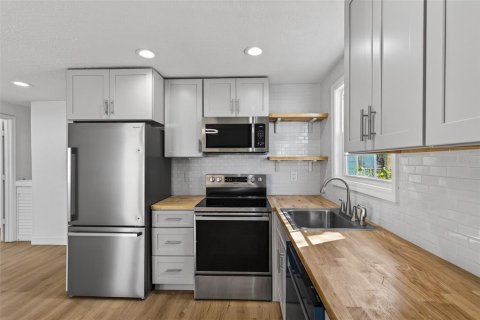Casa en alquiler en Saint Petersburg, Florida, 2 dormitorios, 61.32 m2 № 2095075 - foto 6