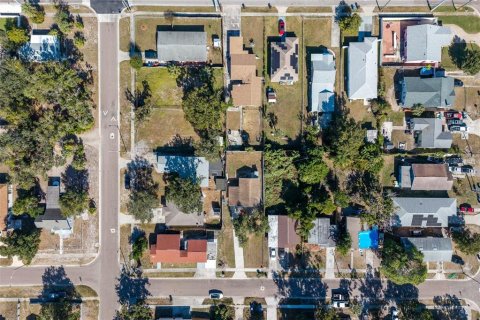 Casa en alquiler en Saint Petersburg, Florida, 2 dormitorios, 61.32 m2 № 2095075 - foto 27