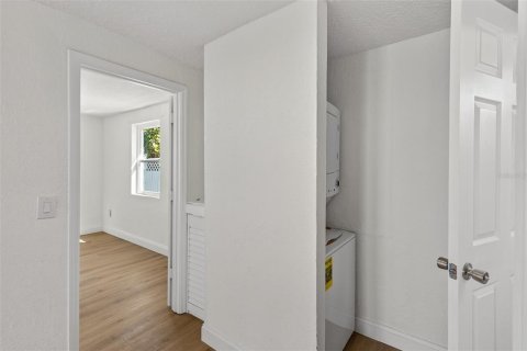 Casa en alquiler en Saint Petersburg, Florida, 2 dormitorios, 61.32 m2 № 2095075 - foto 9