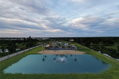 House in Southwest Ranches, Florida 11 bedrooms, 2164.81 sq.m. № 2014449 - photo 13