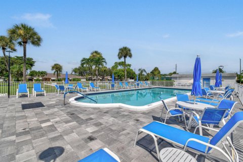Condo in Delray Beach, Florida, 1 bedroom № 2182106 - photo 29