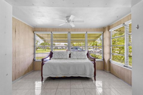 Condo in Delray Beach, Florida, 1 bedroom № 2182106 - photo 11